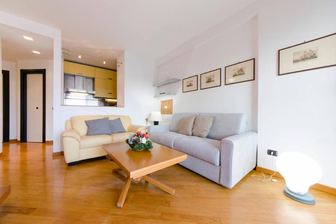 Joivy Exclusive Seaview Flat For 4, In Central Genoa Lejlighed Eksteriør billede